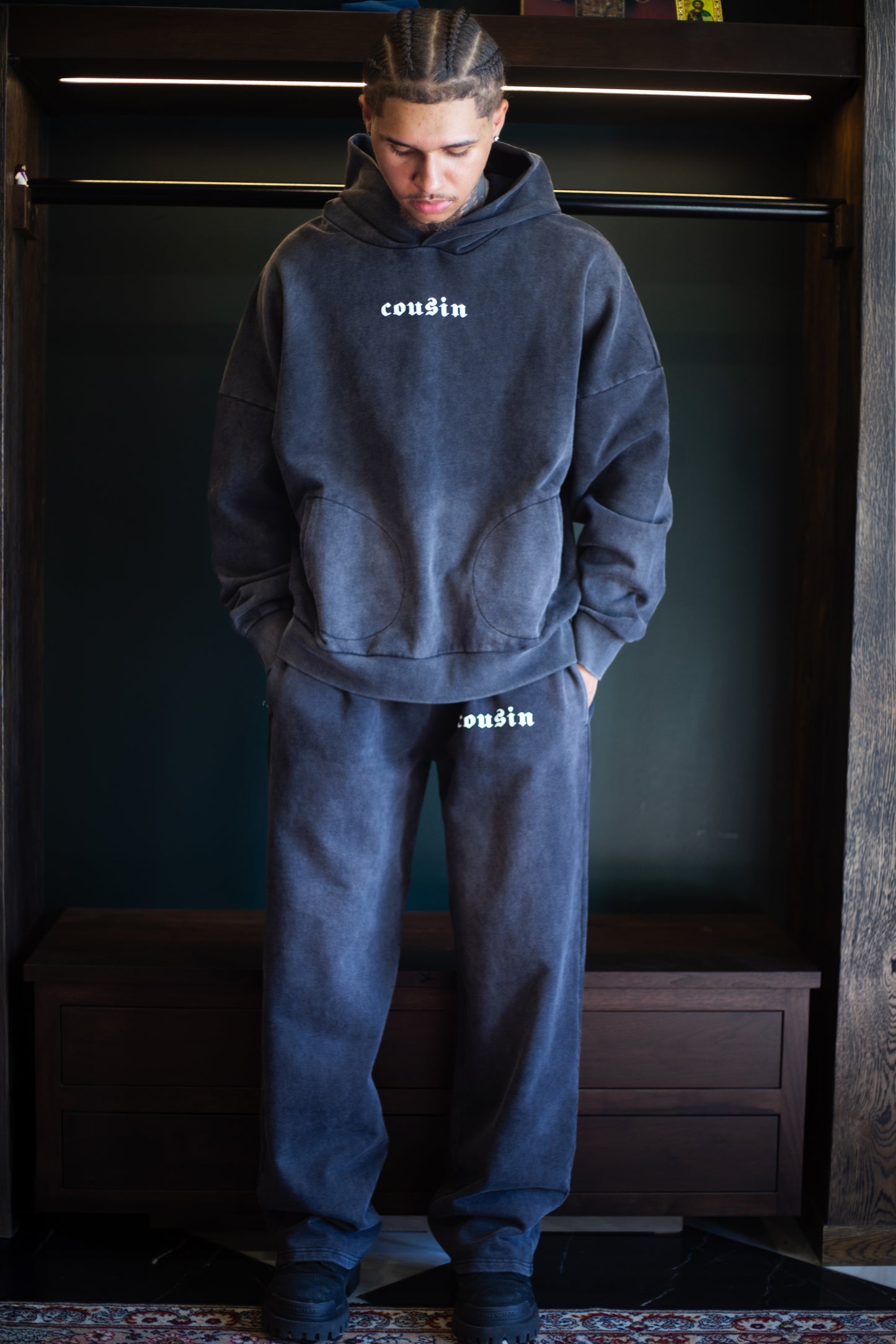 Cousin Essential Logo Sweats Washed Black
